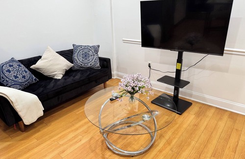 Trinidad Apartment | Gateway to DC - Charming 2-bdr apartment in the heart of Union Market