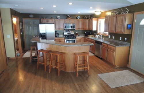 Ashland Cabin | Gateway to Lake Superior-near Ashland, WI . Private Cabin-237 acres & Trails.