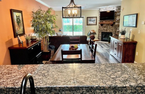 Gatlinburg Condo | Gatlinburg's Finest Downtown Condo, Great Mtn Views