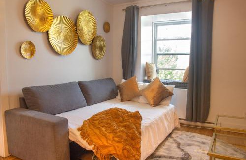 Plateau Mont Royal Apartment | GATSBY - SelfCheckIn - Rooftop - Terraces - St-Denis