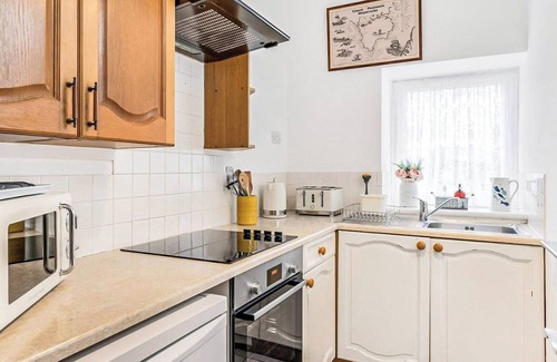 Coverack Cottage | 2 bedroom accommodation in Helston and the Lizard Peninsula