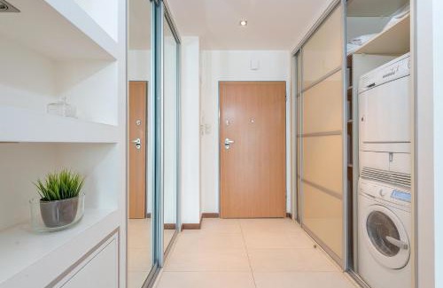 Muranow Apartment | Gdanski Business Center Apartments