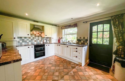 Wetheral Cottage | Geltsdale Garden Cottage is all ground floor with 2 bedrooms and 2 bathrooms