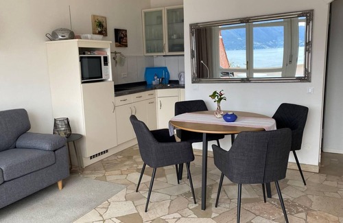Poppino Apartment | Gemütliche 3-zimmer-wohnung mit Atemberaubender Sicht auf den Lago Maggiore
