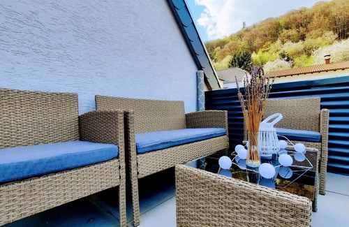 Tholey Apartment | Gemütliche Ferienwohnung Schaumberg-stübchen