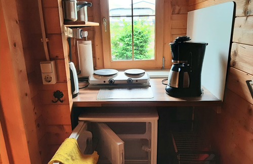 Medebach Cabin | Gemütliches Blockhaus auf Schönem Campingplatz
