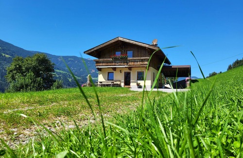 Stummerberg Ski Chalet | Gemütliches Chalet im Zillertal in Perfekter Alleinlage