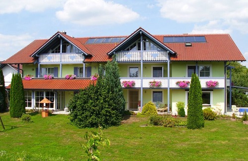 Aunham Apartment | Gemütliches Feriendomizil (65 m2) im Rottal mit großem Südbalkon