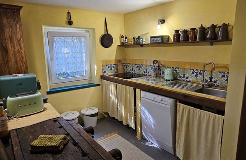 Obervellach Cottage | Gemütliches Haus an Einem Ruhigen Ort mit Blick auf die Berge
