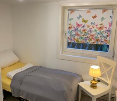 Wolfhagen Apartment | Gemütlichkeit im Fachwerkhaus, 3 Schlafzimmer, Balkon, Parkplatz
