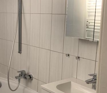Wolfhagen Apartment | Gemütlichkeit im Fachwerkhaus, 3 Schlafzimmer, Balkon, Parkplatz