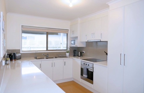 Sunderland Bay House | Gemsbay at Sunderland Bay