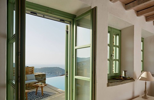 Korissia House | Gemstone-Stylish Cottage with infinity swimming pool and breathtaking sea views