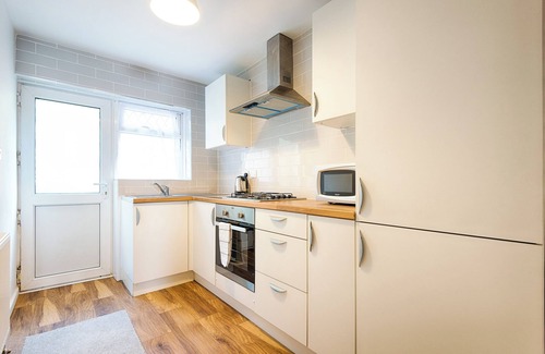 Landore House | Generous House near The Liberty Stadium