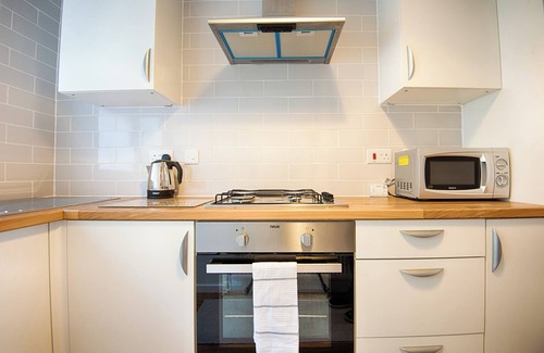 Landore House | Generous House near The Liberty Stadium