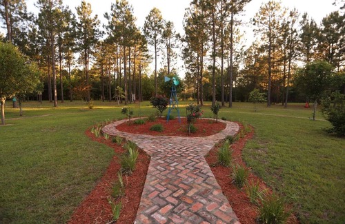 Eastman House | Genesis House - Christian Retreat