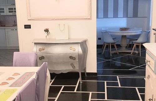 San Teodoro Apartment | GENOVA CRUISE TERMINAL CASA DALLO ZIO 150 mq