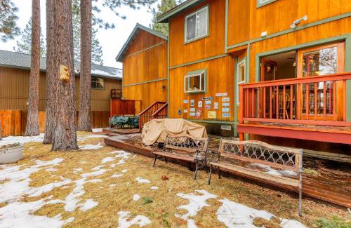 Montgomery Estates House | Gentian Family Retreat