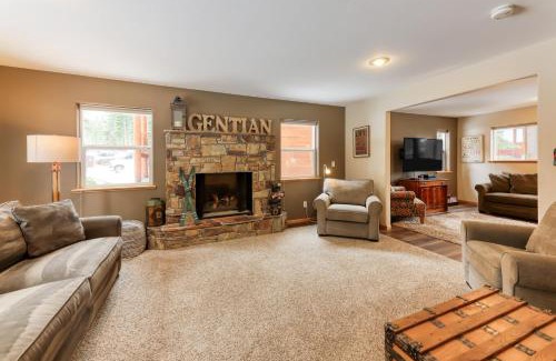 Montgomery Estates House | Gentian Family Retreat