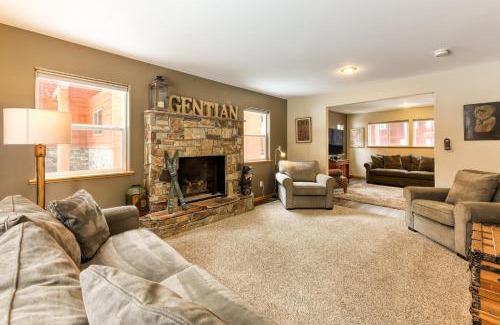 Montgomery Estates House | Gentian Family Retreat