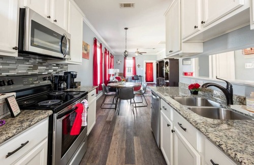 Saint Anthony House | Gentilly Breeze: Cozy Retreat Near French Quarter