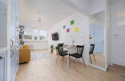 Ochota Apartment | Geodetow 8 | Warsaw | Bright Apartment | Remote Work
