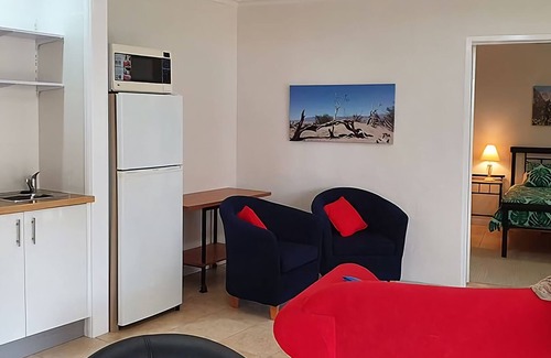 Lilli Pilli House | George Bass Drive A Well Kept Secret