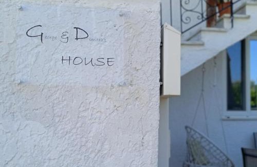 Kompi Apartment | George & Dimitra's House