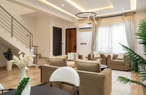 Ebute-Metta Apartment | George Residence Surulere Lagos State