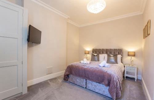 York Apartment | George Street Boutique Apartments with Free Parking