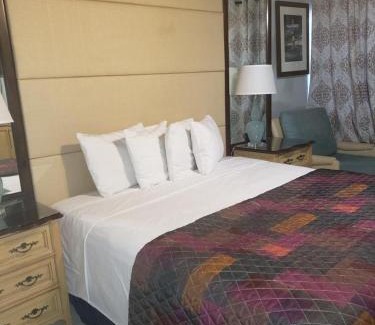 Frederiksted Southeast Hotel | Georges Royal Inn