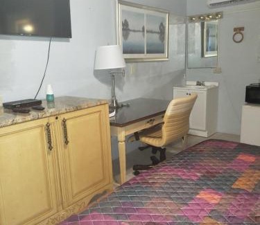 Frederiksted Southeast Hotel | Georges Royal Inn