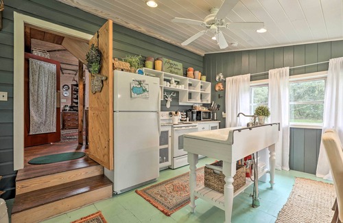 Georgetown Cottage | Georgetown Escape w/Slip: Boat Access Only
