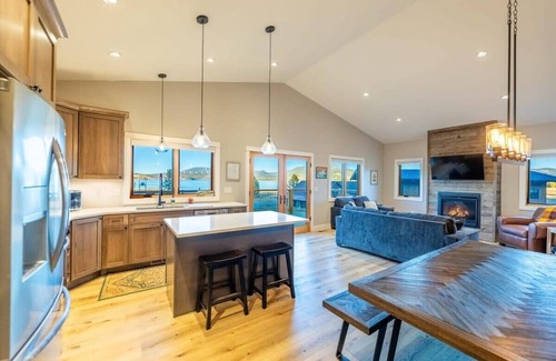 Georgetown House | Georgetown Getaway - Lakeside Cabin