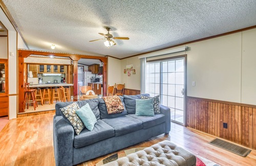 Georgetown House | Georgetown Home w/Deck ~ 13 Mi to Black River!
