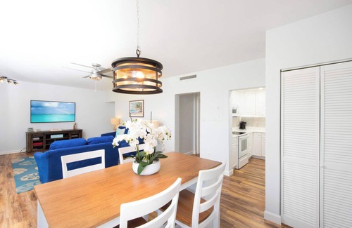 Seven Mile Beach Condo | Georgetown Villas #202 Oceanfront on 7 Mile Beach