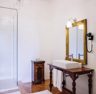 Ehrenhausen Hotel | Georgi Schloss - Boutique Hotel