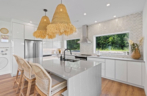 Waubaushene House | Georgian Bay Private Modern Escape Near Ski Hill