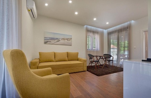 Lastva Grbaljska Apartment | Georgiy Lux Apartments