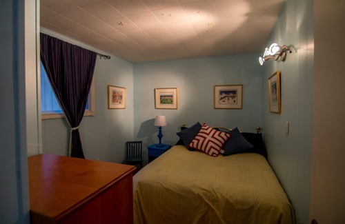 Tiny House | Georogian Bay Beach House plus seperate Guest Cottage.
