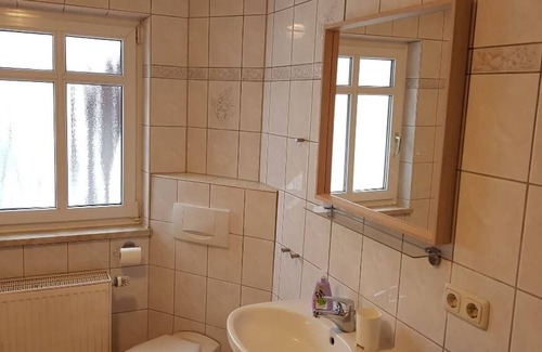 Erbendorf Apartment | Geräumige Ferienwohnung (160qm) auf 2 Etagen mit kostenlosem WLAN