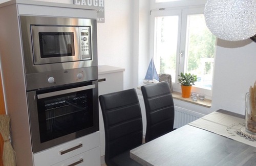 Lohme Apartment | German house "Maisonette Apartment Captn Suite" sea view 4P. Free WiFi