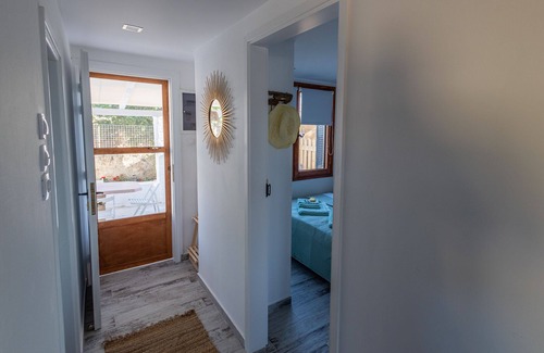Aegina Town Apartment | Get Lost Staring at the Endless Blue Sea!2 min From the Beach!