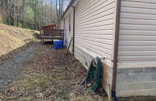 Gap Mills House | GETAWAY! Peaceful Lodge 20 acres of private land, Trout Pond, stream on site
