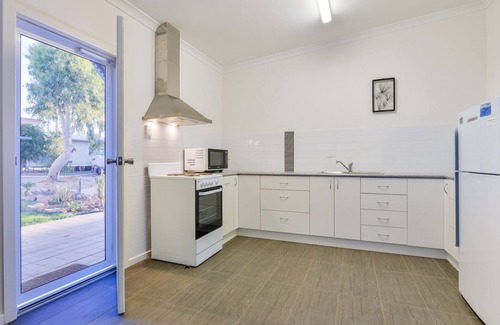 Exmouth Apartment | Getaway Villas Unit 38-11 - comfort on a budget