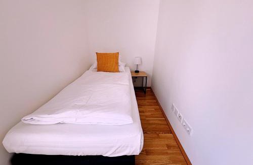 Funfhaus Apartment | GG13 Apartments Vienna, Air-conditioned, next to metro, close to sights