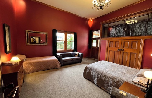 Granity Cabin | Ghost Lodge Granity Hot Tub on The Beach Sleeps upto 14 People Pet Friendly