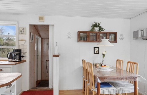 Hou House | "Gia" - 1.3km from the sea by Interhome