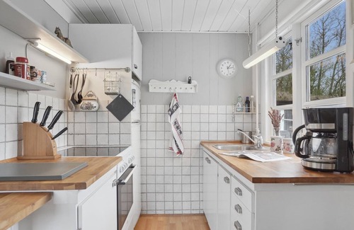 Hou House | "Gia" - 1.3km from the sea by Interhome
