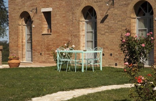 Bollano Apartment | GIARDINO - GIARDINO-LE ROSE 1°P